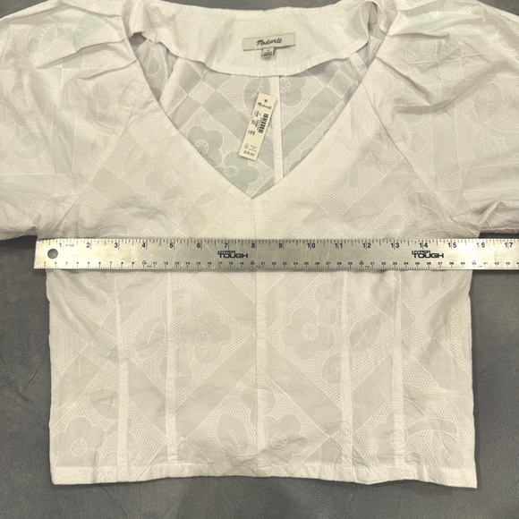 Madewell Darted V-Neck Top in Floral • size 0 • eyelet white • NP007 - Picture 9 of 11